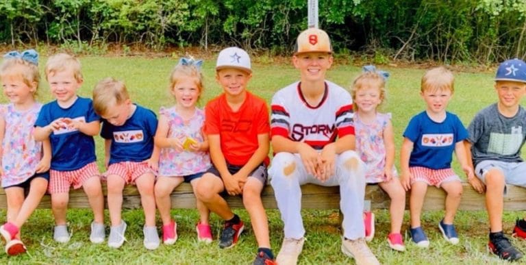 ‘Sweet Home Sextuplets’: 6 Of Courtney Waldrop’s Kids Are Out Of Control