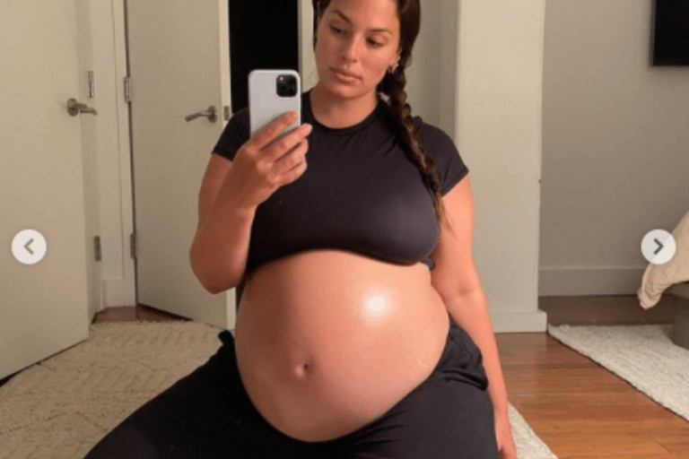 Ashley Graham Gets Trolled Over Nude Maternity Photos