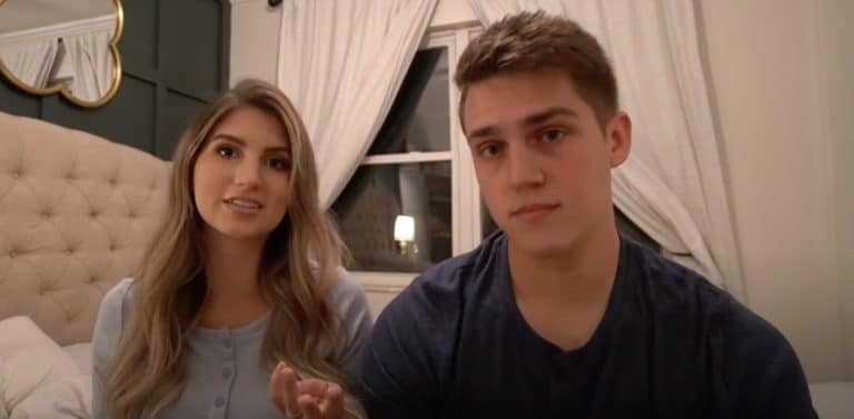 ‘Bringing Up Bates’: Carlin And Evan Stewart Reveal High-Risk Pregnancy Fears