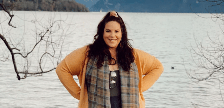 Whitney Way Thore Shares Gorgeous Sentimental Ring Given To Her