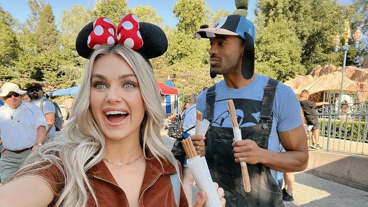 Lindsay Arnold from Instagram