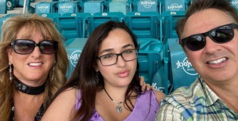 Jazz Jennings Fat-Shamed By Family For Weight Gain In Season 7