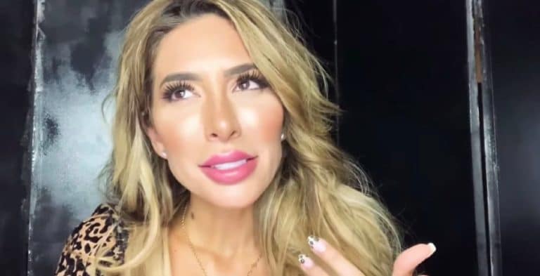 Fans Call Farrah Abraham Bad Mom In Her Latest Booty Stunt With Daughter