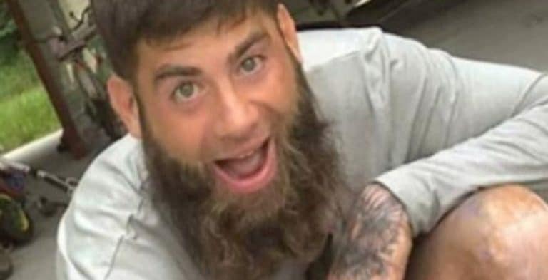 ‘Teen Mom’ Fans REPULSED By David Eason Doing The Crotch Grab
