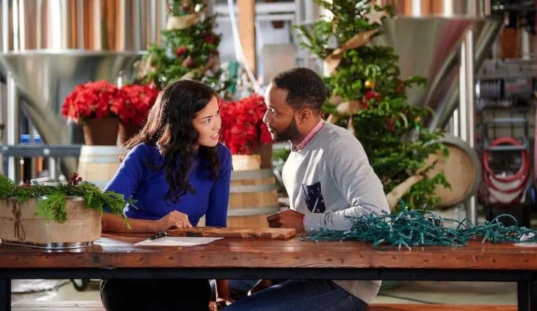 Lifetime’s ‘Saying Yes To Christmas’ Is Magical Holiday Movie