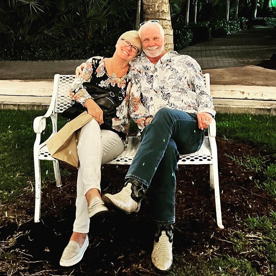 Below Deck Captain Lee And Mary Anne Date Night [Credit: Captain Lee Rosbach/Instagram]