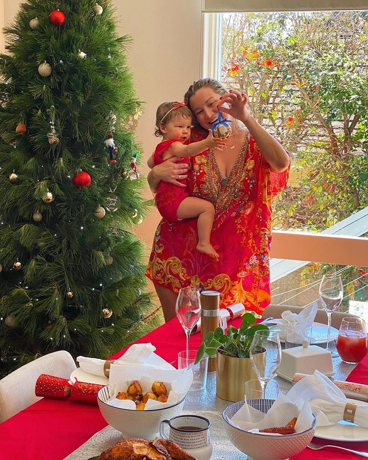 Below Deck Hannah Ferrier And Ava Grace On Christmas Morning [Credit: Hannah Ferrier/Instagram]