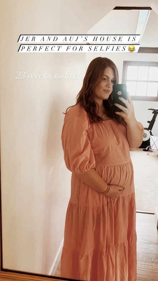 Jacob Roloff's Wife 23 Weeks Pregnant [Credit: Isabel Roloff/Instagram Stories]