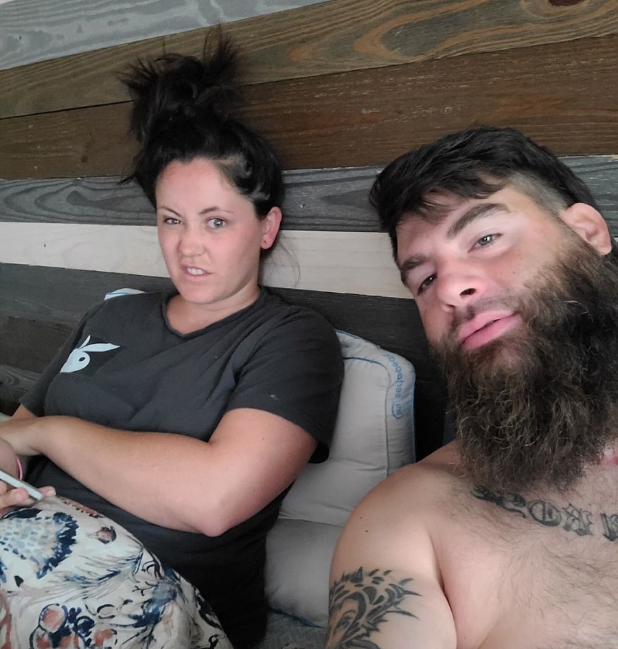 Jenelle Evans And Davidson In Bed Together [Credit: David Eason/Instagram]