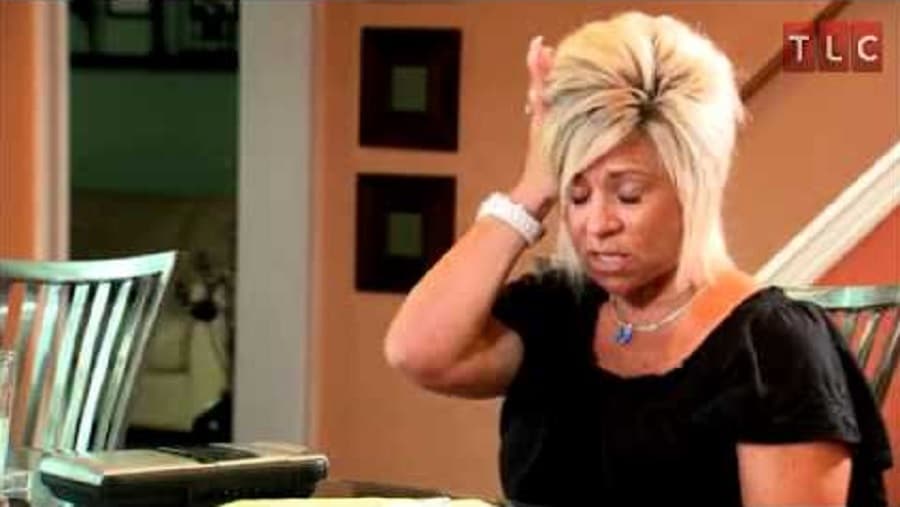 Theresa Caputo's Famous Hairstyle [Screenshot | TLC]