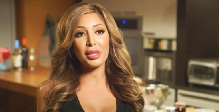 ‘Teen Mom OG’ Farrah Abraham Roasted For ‘Over-The-Top’ PDA With A New Man