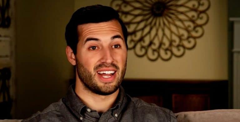 Jeremy Vuolo Twins With Three-Year-Old Felicity In Rare Photo