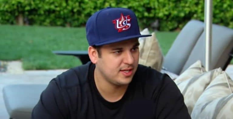 First Sighting Of Rob Kardashian With Daughter In A Year