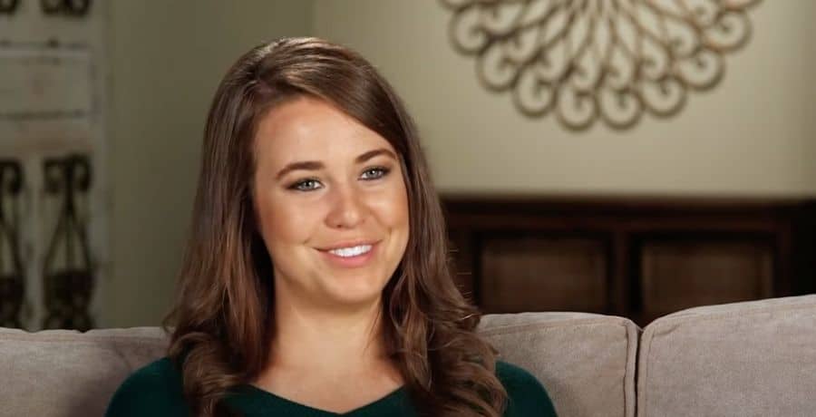 Jana Duggar, YouTube