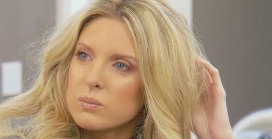 Lindsie Chrisley Posts Strange Message About Loose Lips, Why? [Credit: YouTube]