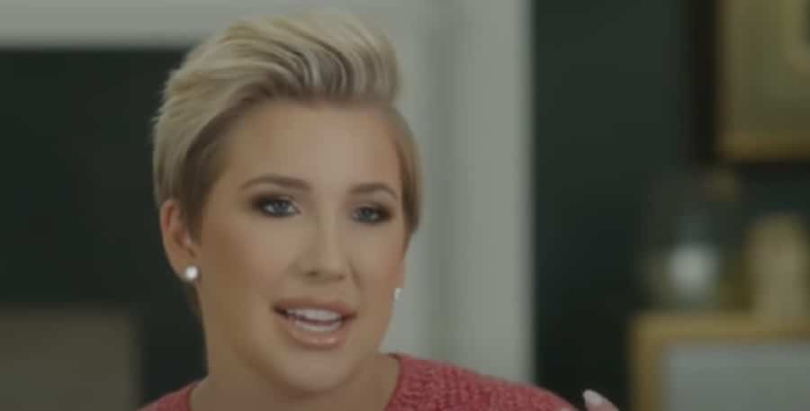 Savannah Chrisley Flaunts Sun-Kissed Complexion In String Bikini [Credit: YouTube]