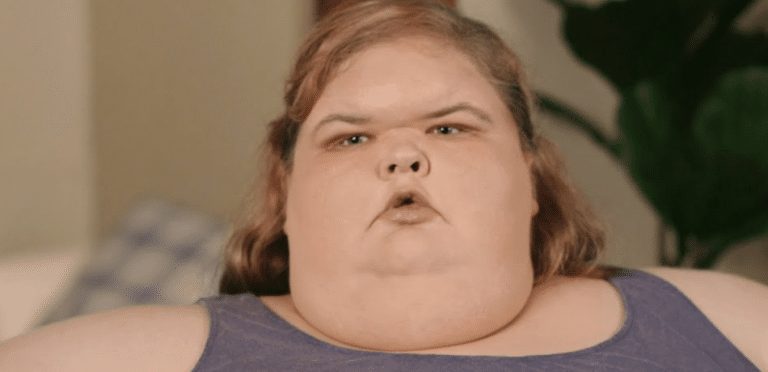 Tammy Slaton Puckers & Bites Lips, Feeling Sexy And Slim?