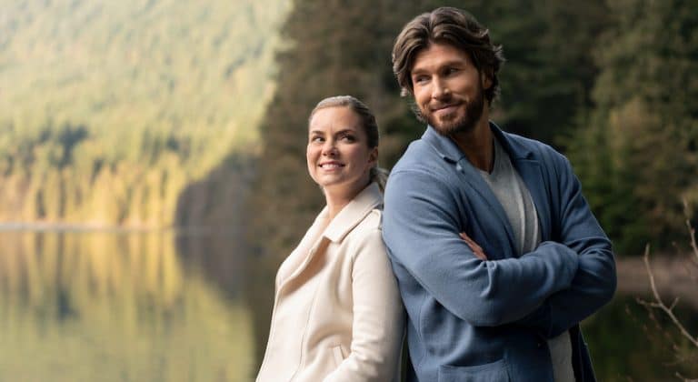 Hallmark’s ‘Warming Up To You’ Reunites Cindy Busby, Christopher Russell