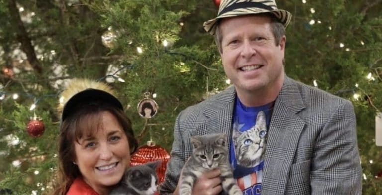 Jim Bob Duggar Grosses Fans Out With Teaching Daughter How To Kiss?