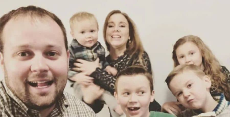 Josh Duggar, Anna Duggar Instagram