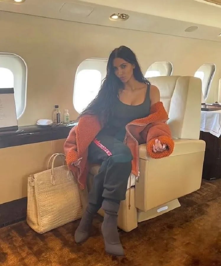 Kim Kardashian's Private Jet [Credit: Kim Kardashian/Instagram]