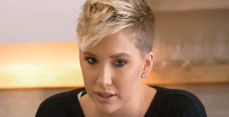 Savannah Chrisley Shocks Fans With Latest Look? [Credit: YouTube]