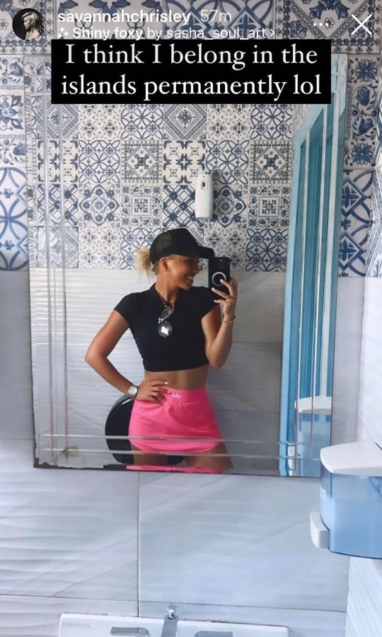 Savannah Chrisley Wears Micro Miniskirt [Credit: Savannah Chrisley/Instagram Stories]