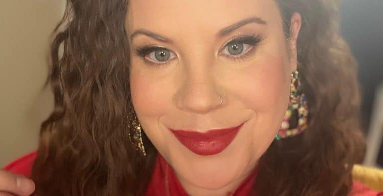 Whitney Way Thore Lets It All Hang Out In Wet Bikini Snap