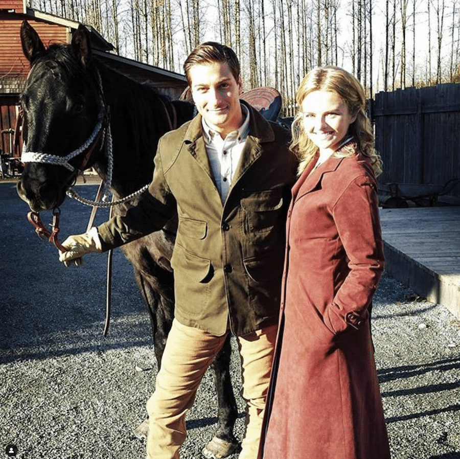 BTS When Calls The Heart Daniel Lissing, Andrea Brooks-https://www.instagram.com/p/BZ1lLF5Aru_/