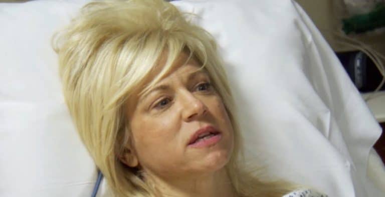 Bare-Faced Theresa Caputo Concerns Fans After Losing Voice