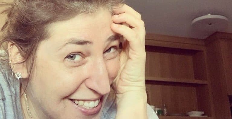 Did Mayim Bialik Leak ‘Jeopardy!’ Answers?