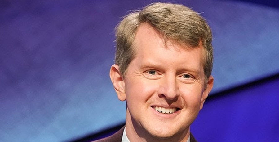 'Jeopardy!' Host Ken Jennings Hands Keys Back To Mayim Bialik? [Credit: YouTube]