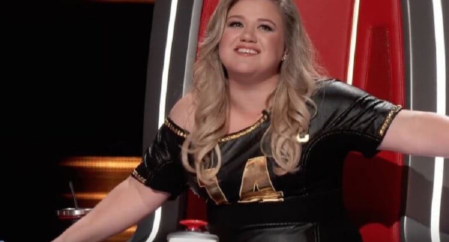 Kelly Clarkson Goes On A Break [Credit: The Voice/YouTube]
