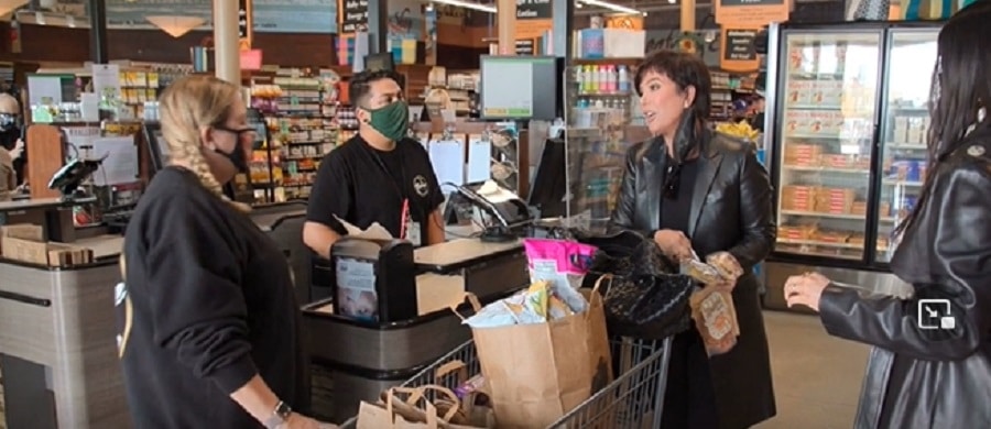 Kris Jenner & Kylie Grocery Shopping [Credit: Hulu]