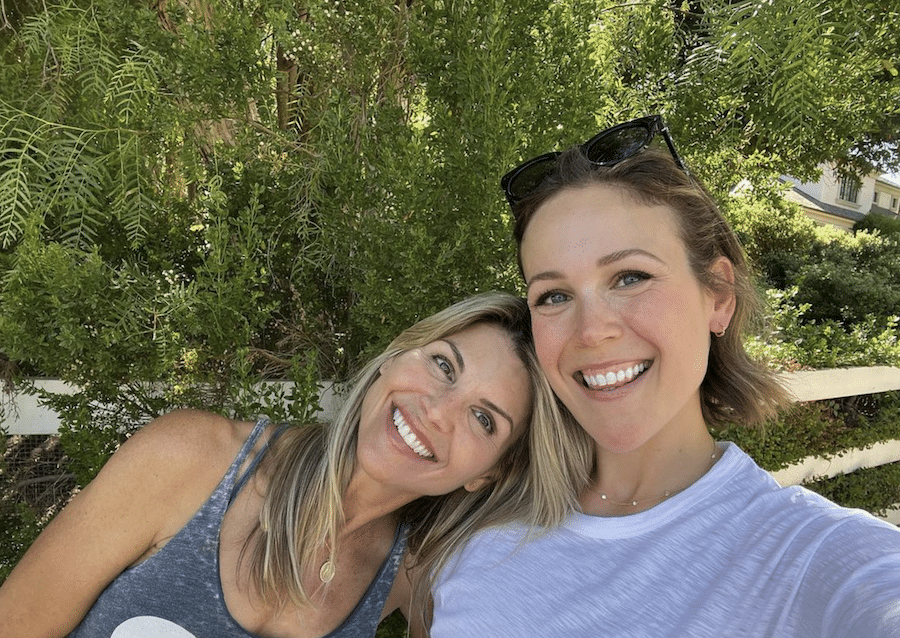 Lori Loughlin, Erin Krakow selfie-https://www.instagram.com/p/CdWEDRDLkXd/