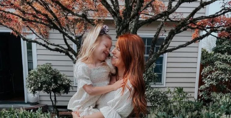 Ember Roloff Enjoys Quality Time With Mommy, Doing What?