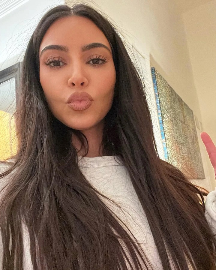 How Kim Kardashian Pursued Pete Davidson [Kim Kardashian | Instagram]