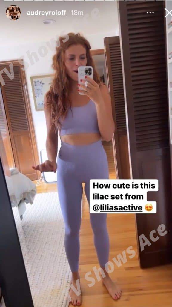 Audrey Roloff poses in purple sports bra and leggings set. (Audrey Roloff Instagram)