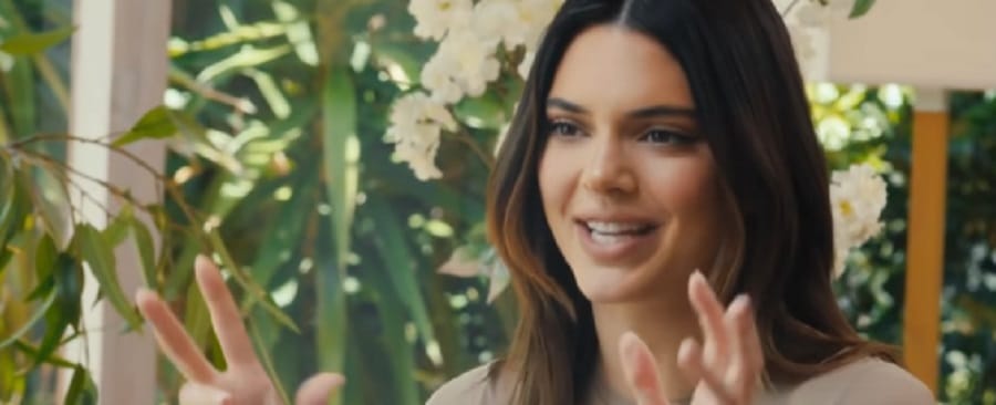 Kendall Jenner Dropping Hint She's Single? [Vogue | YouTube]