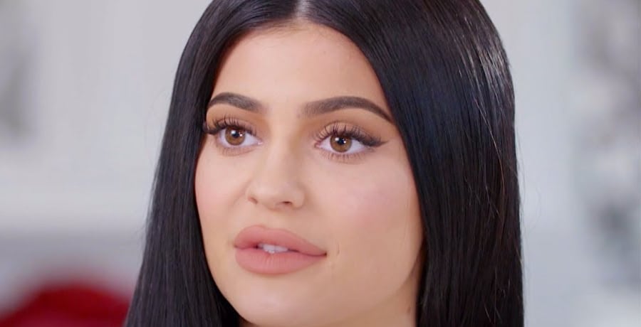 Kylie Jenner's Latest Micro Skirt Leaves Nothing To Imagination [E! Entertainment | YouTube]