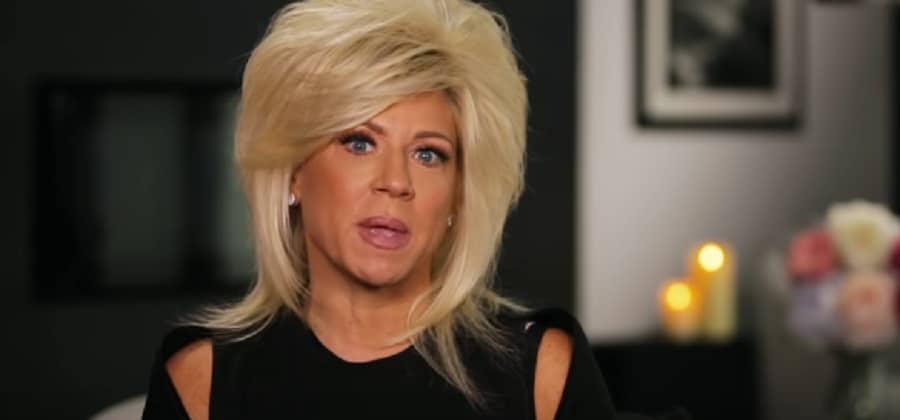 Long Island Medium Star Shows Off Legs [TLC | YouTube]