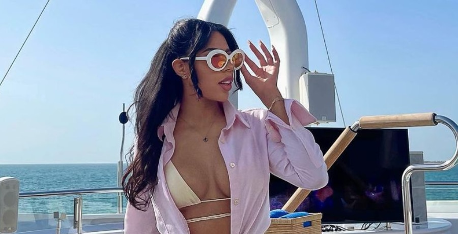 Love Island Amber Beckford Requires Ring To Stop Exploring Other Men [Amber Beckford | Instagram]
