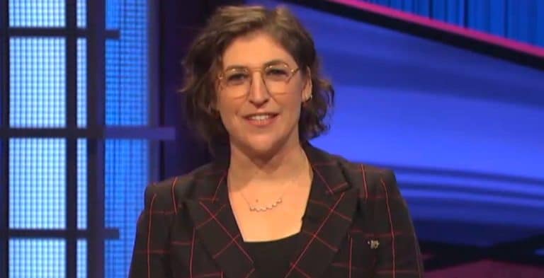 What Has Mayim Bialik Apologizing To ‘Jeopardy!’ Fans?
