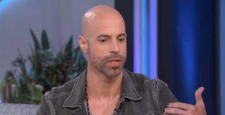 Kelly Clarkson Talks With Chris Daughtry About His Tragic Double Losses