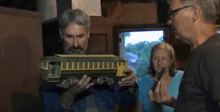 American Pickers Fans Hate Dry & Boring Season [The History Channel | YouTube]