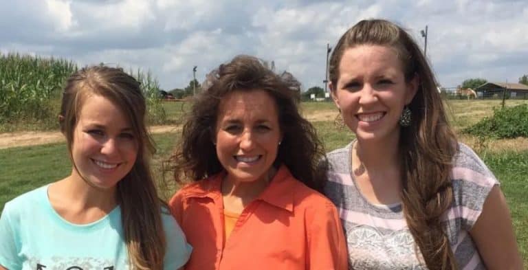 Michelle Duggar’s Lack Of Age Appropriate Schooling Tickles Fans