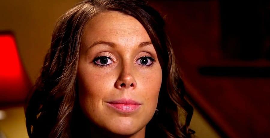 Anna Duggar, YouTube