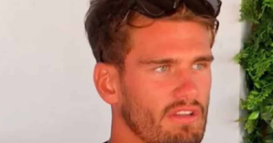 Jacques O'Neill Quits Love Island [YouTube]