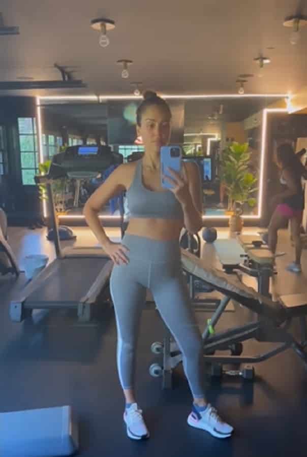 Jessica Alba Works Out In Gray Sports Bra [Jessica Alba | Instagram]