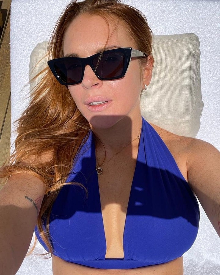 Lindsay Lohan's Selfie In Cobalt Blue Bikini [Lindsay Lohan | Instagram]
